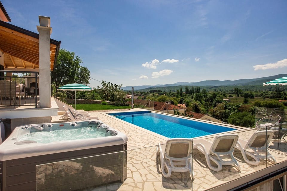 Holiday Home Swimming Pool