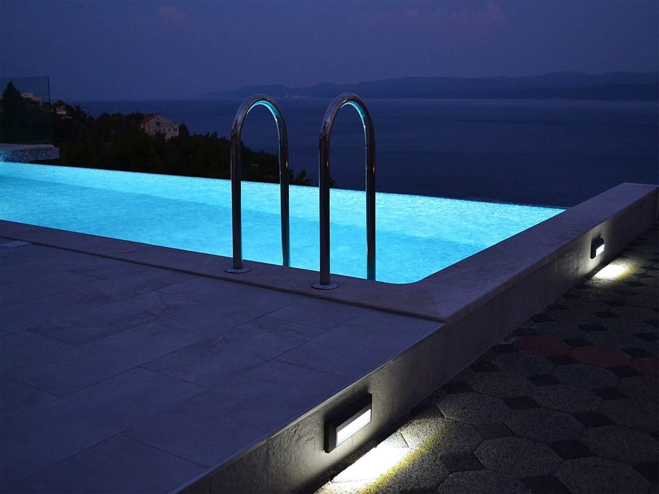 Holiday Home Swimming Pool