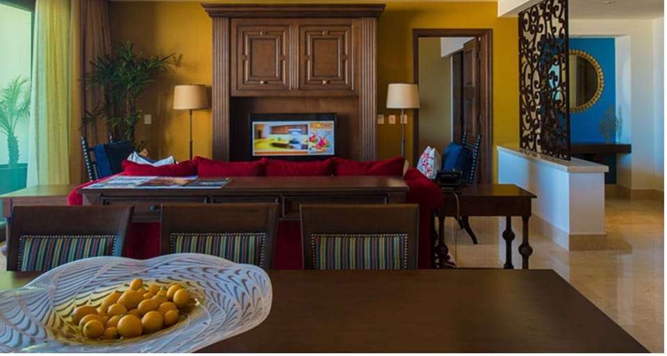 Dining & Living Area