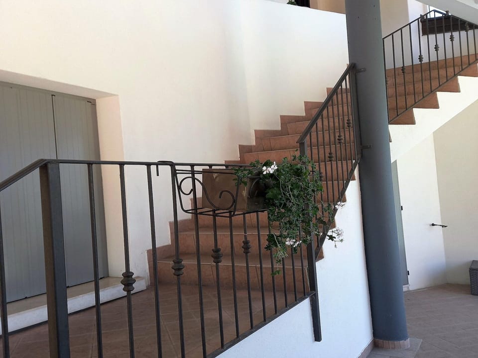 Entrance / Reception