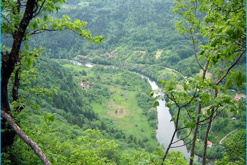 Surroundings [summer] (1-5 km)