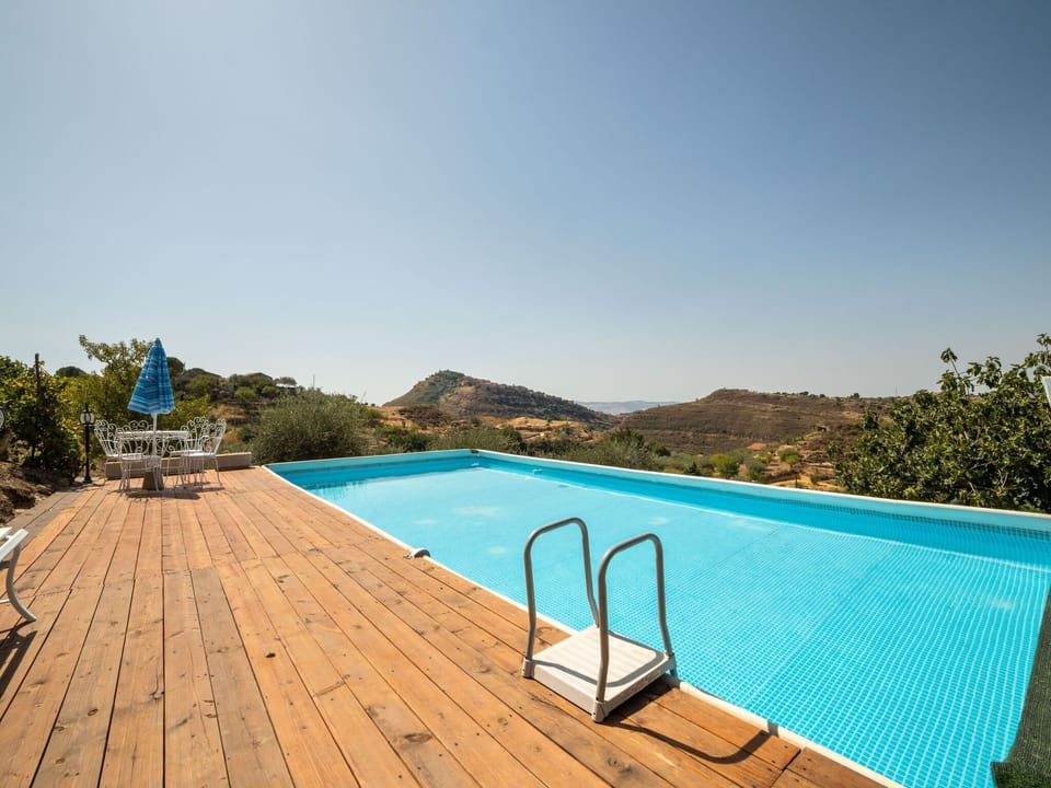 Holiday Home Swimming Pool