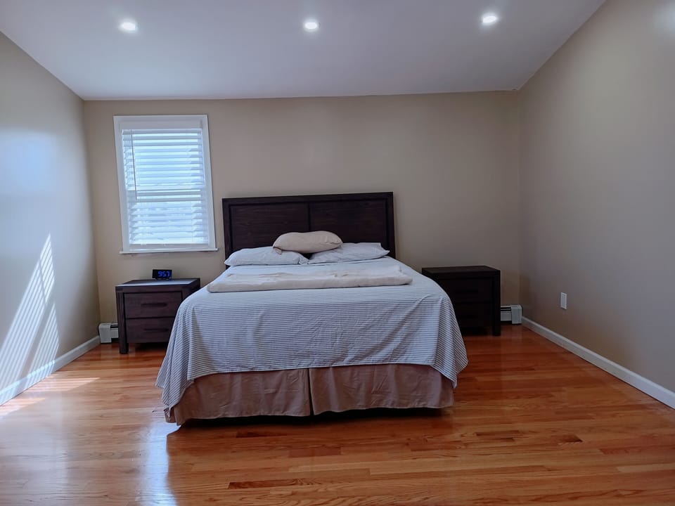 queen size bed
