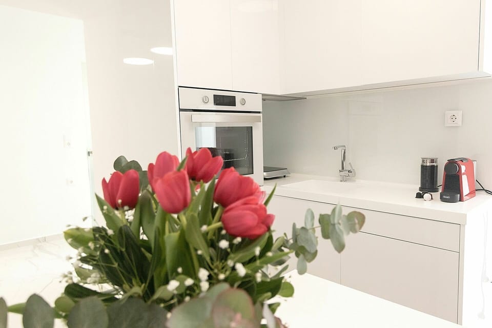 Dining Room, Kitchen