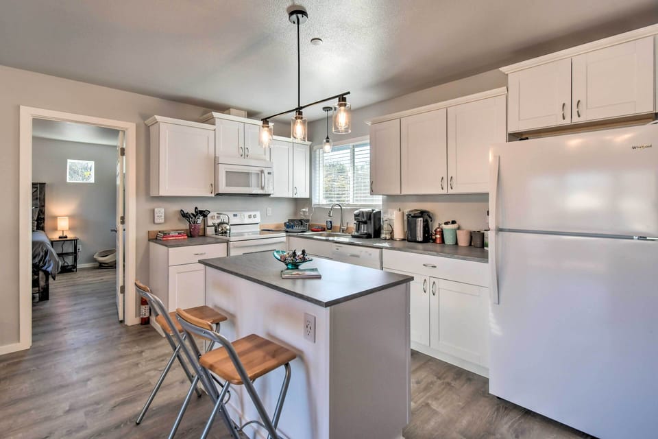 Kitchen | Fully Equipped