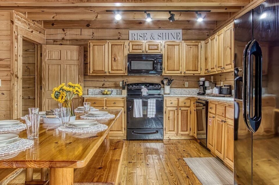 fully equipped kitchen