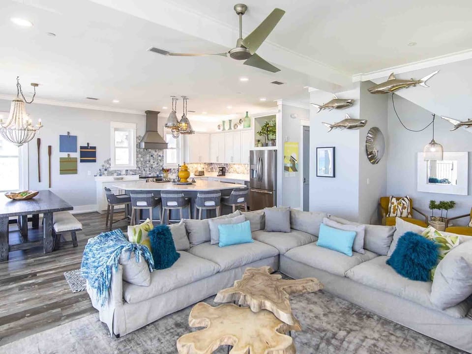 Living Room - Plenty of Seating on Large Sectional Sofa