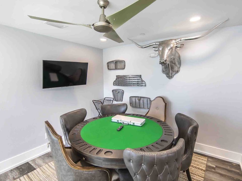 Poker Lounge, Third Floor