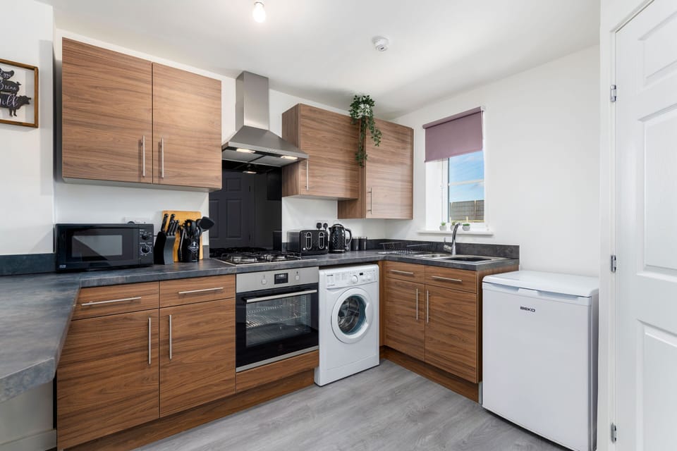 Equipped Kitchen