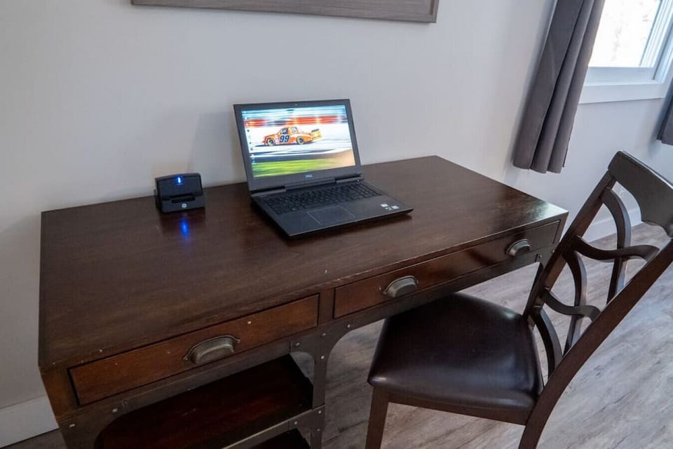If you need to work while you`re here, we have super fast wifi and a work station. We have a charging station and a wireless printer also.