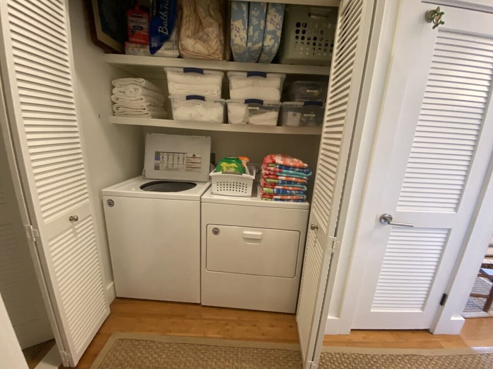 In-Unit Laundry 