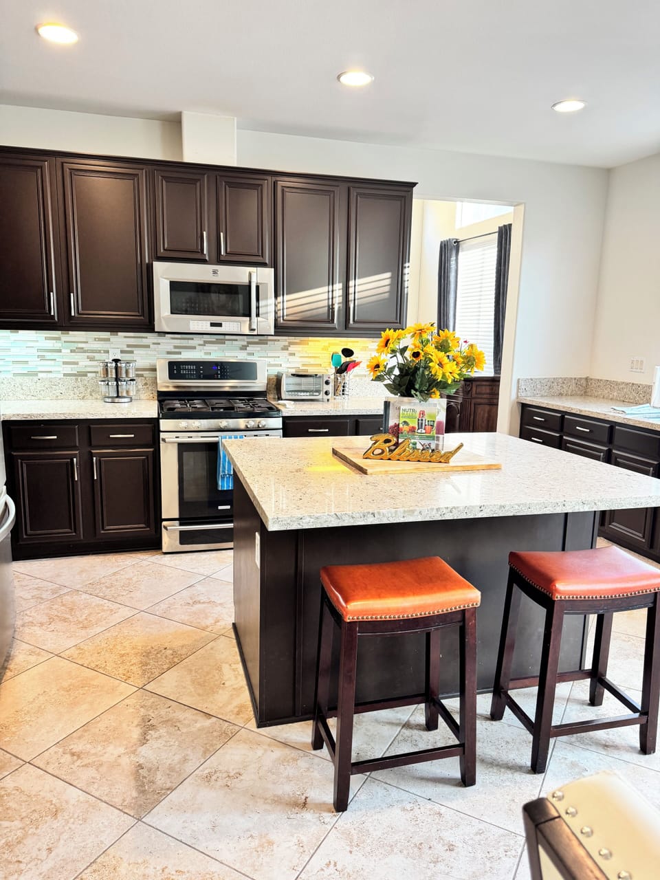 Full kitchen