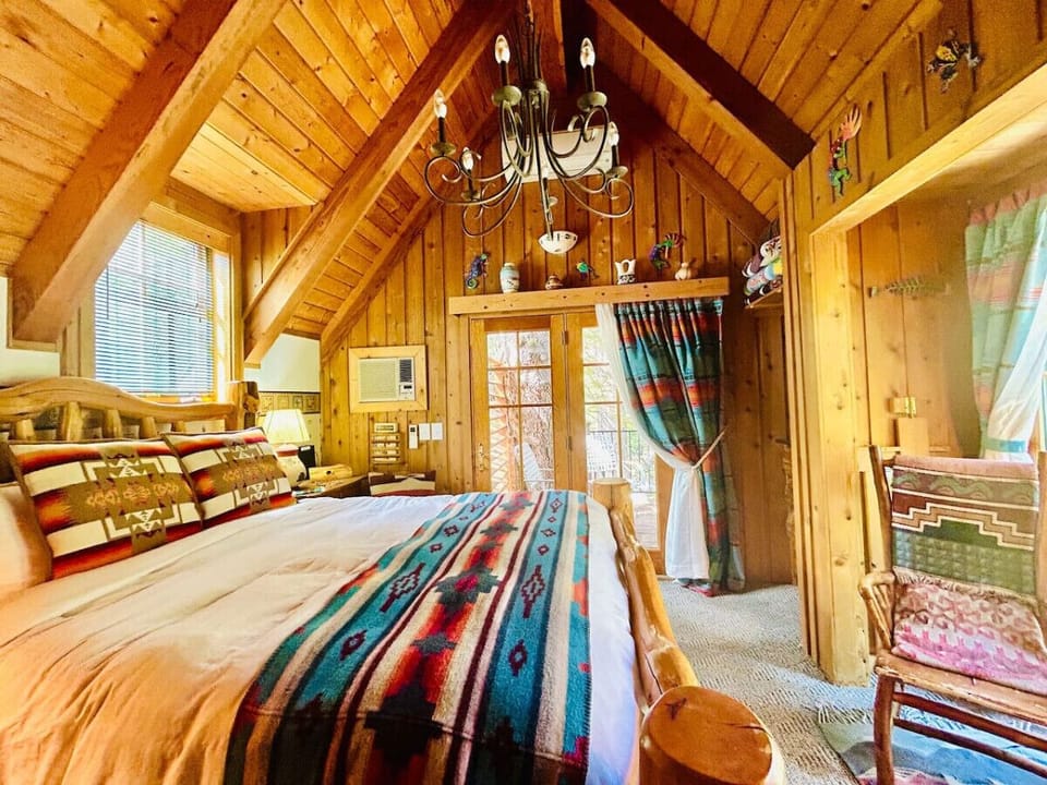 Queen bedroom with full bathroom