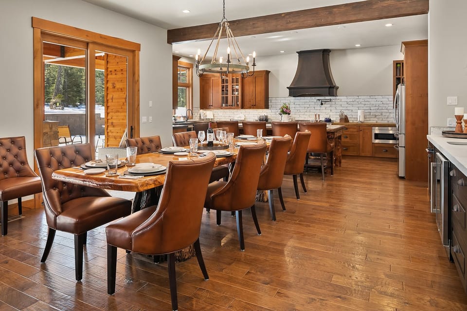 Grand Cascadian: - Dining area is just off the well-stocked chef's kitchen.