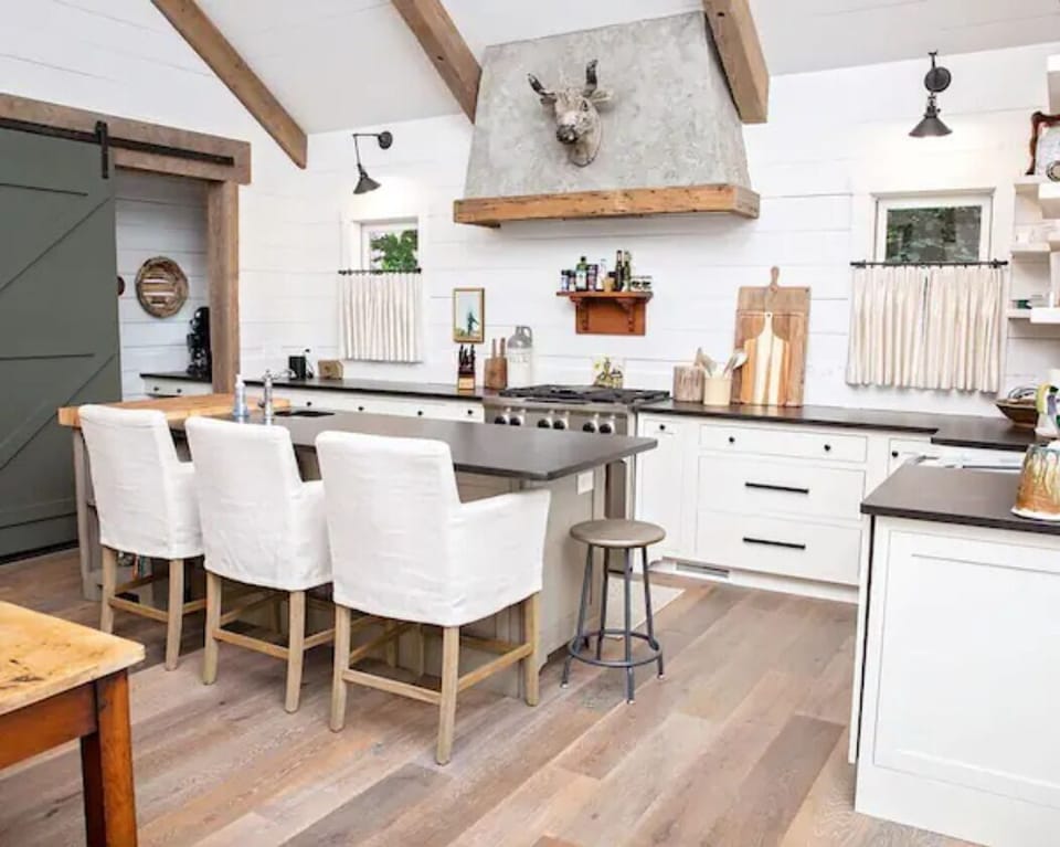 Kitchen w/ KitchenAid Appliances