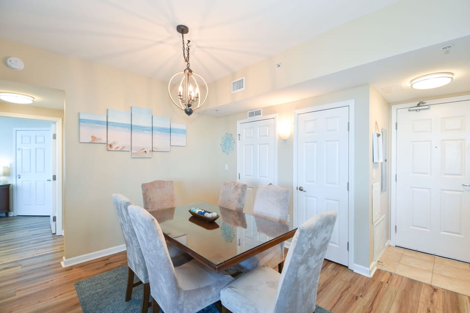 The Palms of Destin 11117 - Dining Area