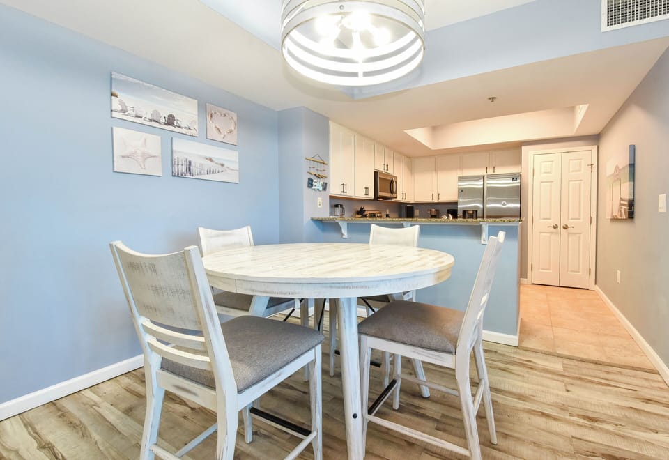 The Palms of Destin 1216 - Dining Area