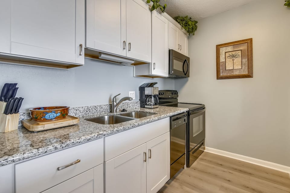 Stay Connected - With the dining table conveniently located next to all of the action, it's easy to stay engaged with friends and family while grabbing a quick bite to eat.