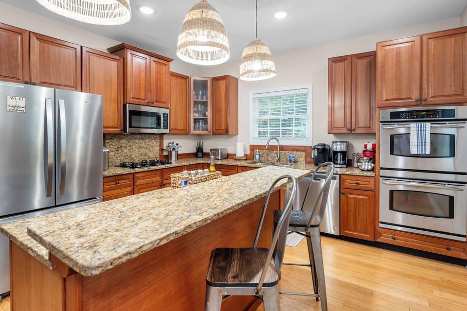 DOUBLE OVENS! This kitchen has everything you will need to cook, even a crockpot