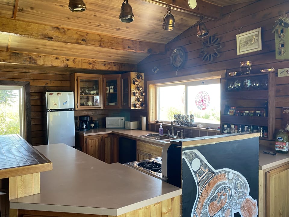 Large kitchen with a great view!


