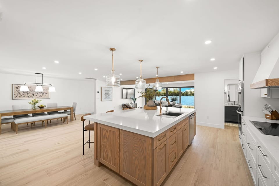 Island with counter seating - quartz countertops
