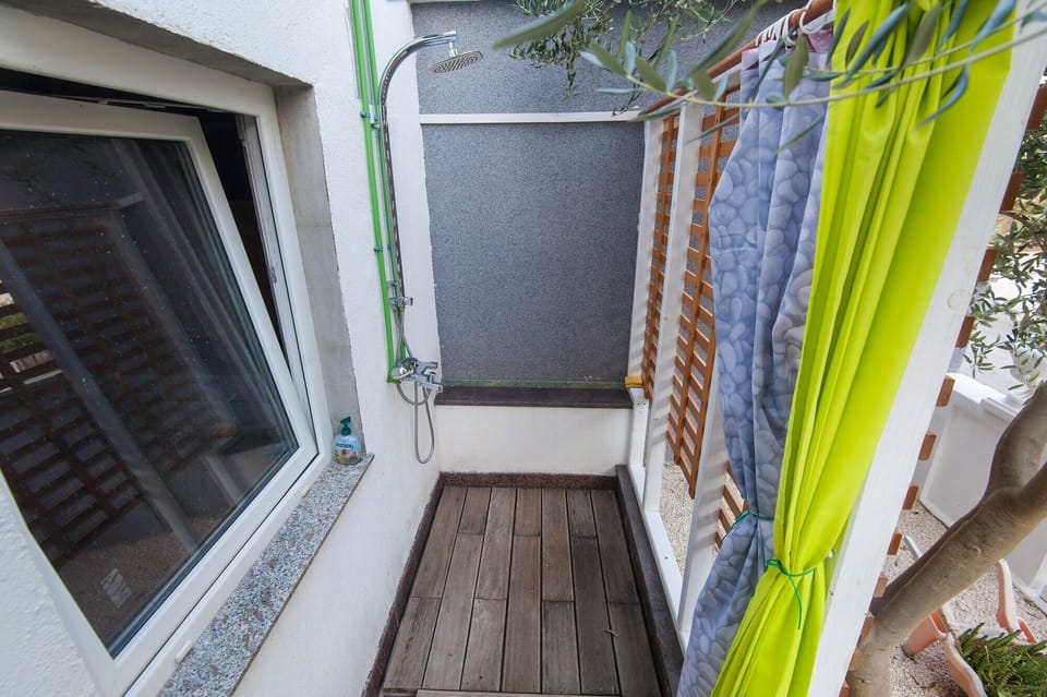 Outdoor shower