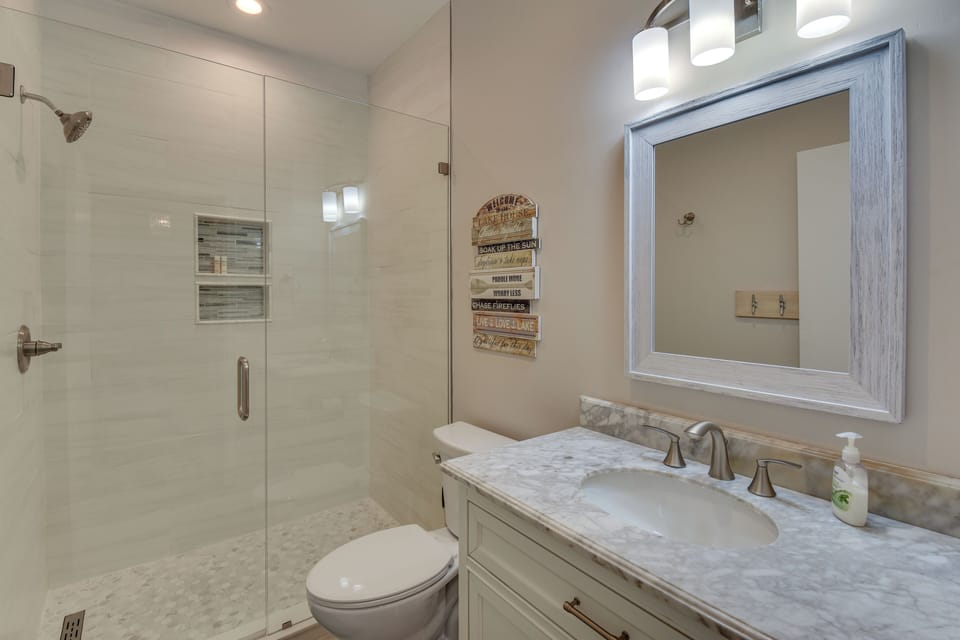 Full Bathroom