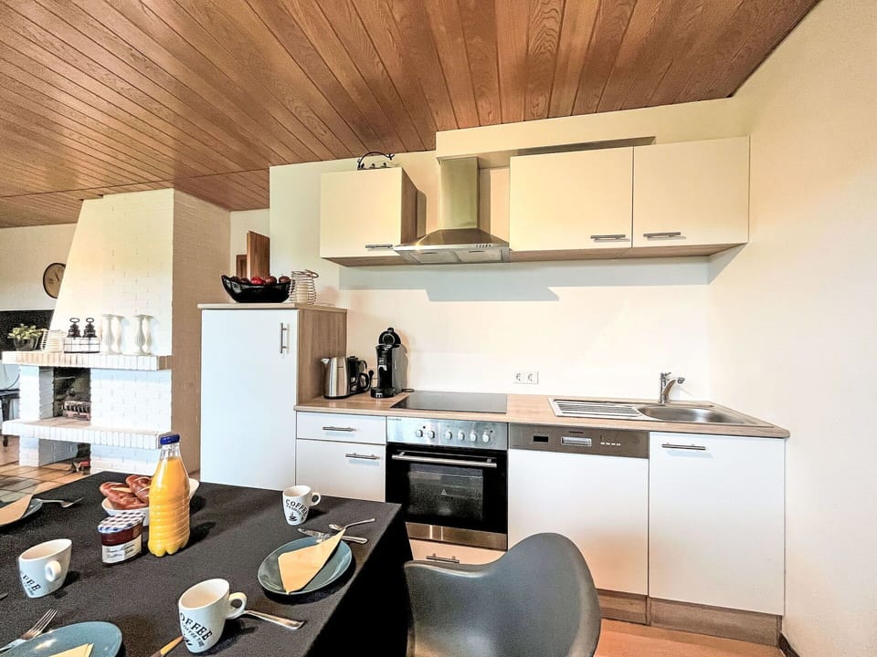 Cabinetry, Furniture, Property, Building, Countertop, Table, Kitchen, Wood, Interior Design, Architecture