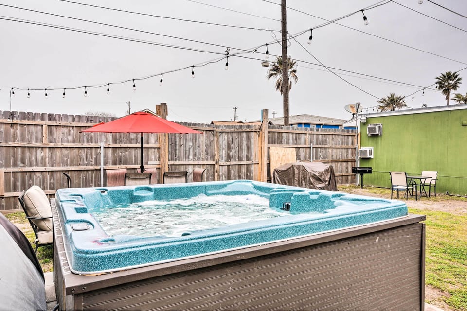 Galveston Vacation Rental | 3BR | 2BA | 1,050 Sq Ft | Step-Free Access