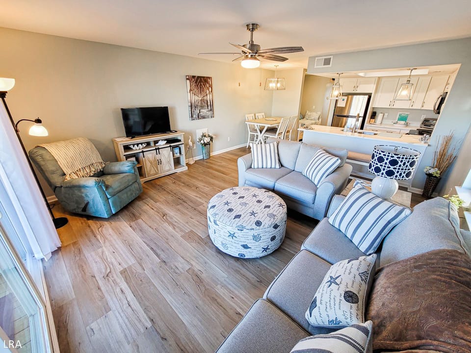 Living Room-08