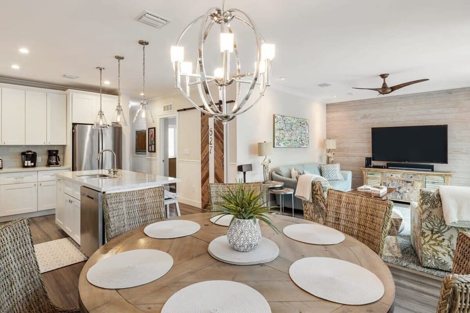 Dining Table - Seating for 6