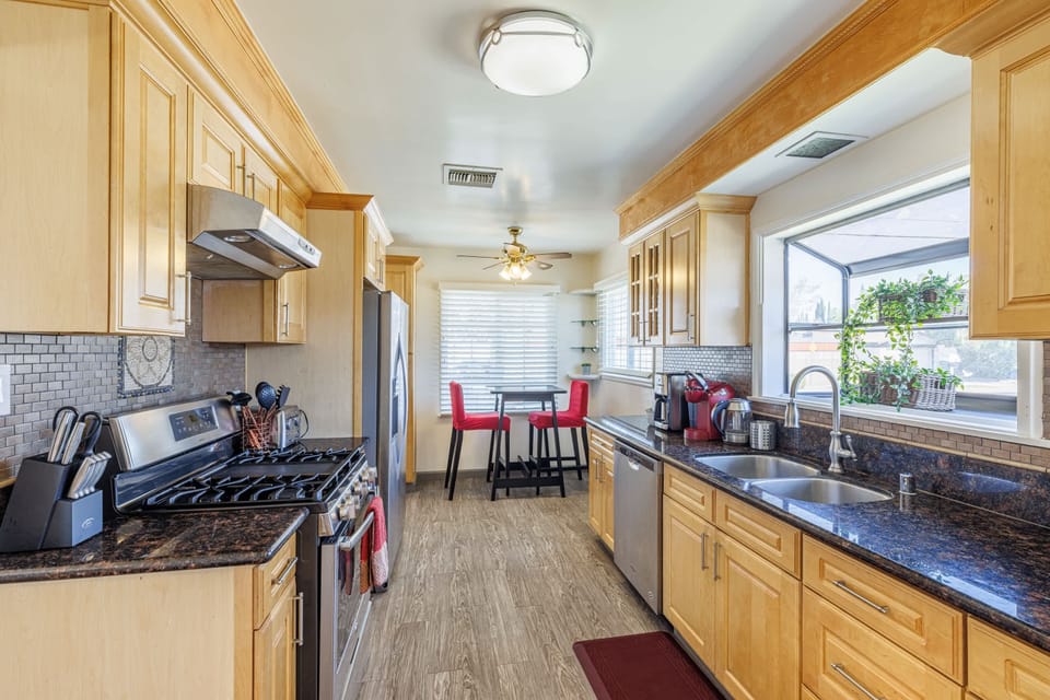 Fully stocked kitchen w everything you need for a great meal!