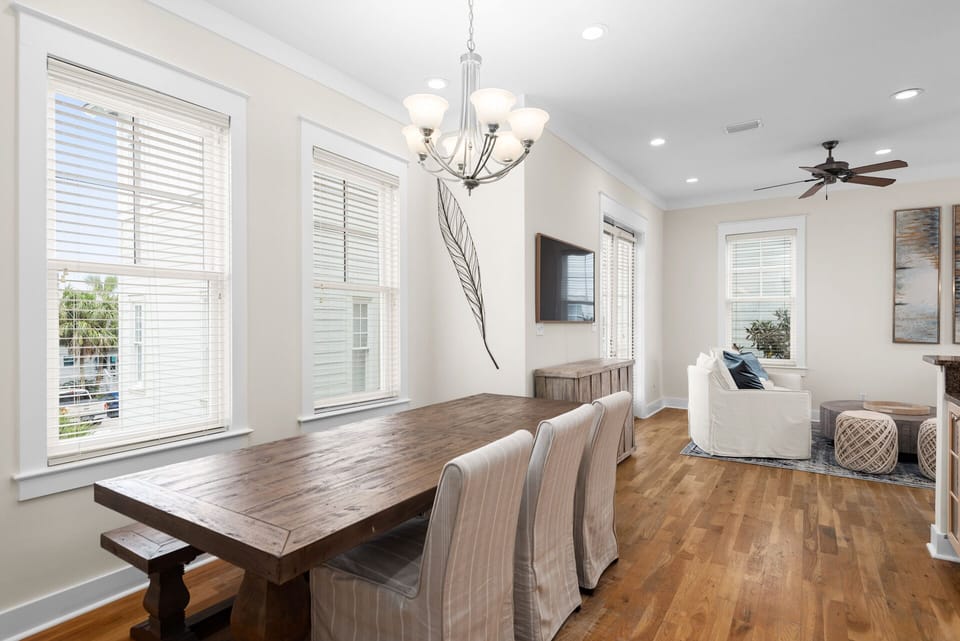 Dining table seats 6