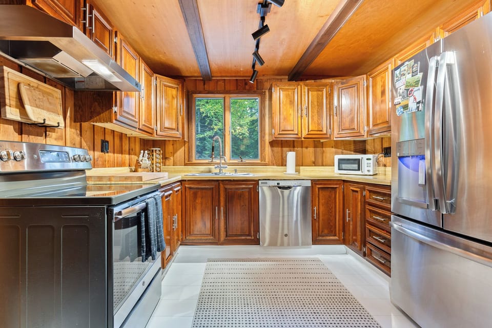 Crisp, retro-cool kitchen ready for cooking and gathering.