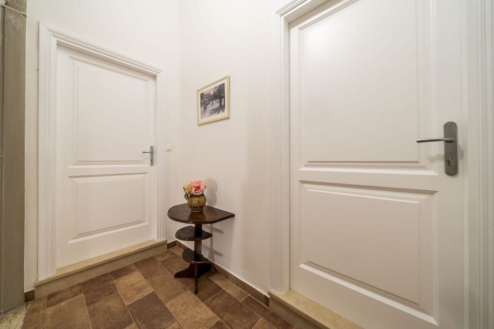 Entrance to the apartment on the 1st floor
