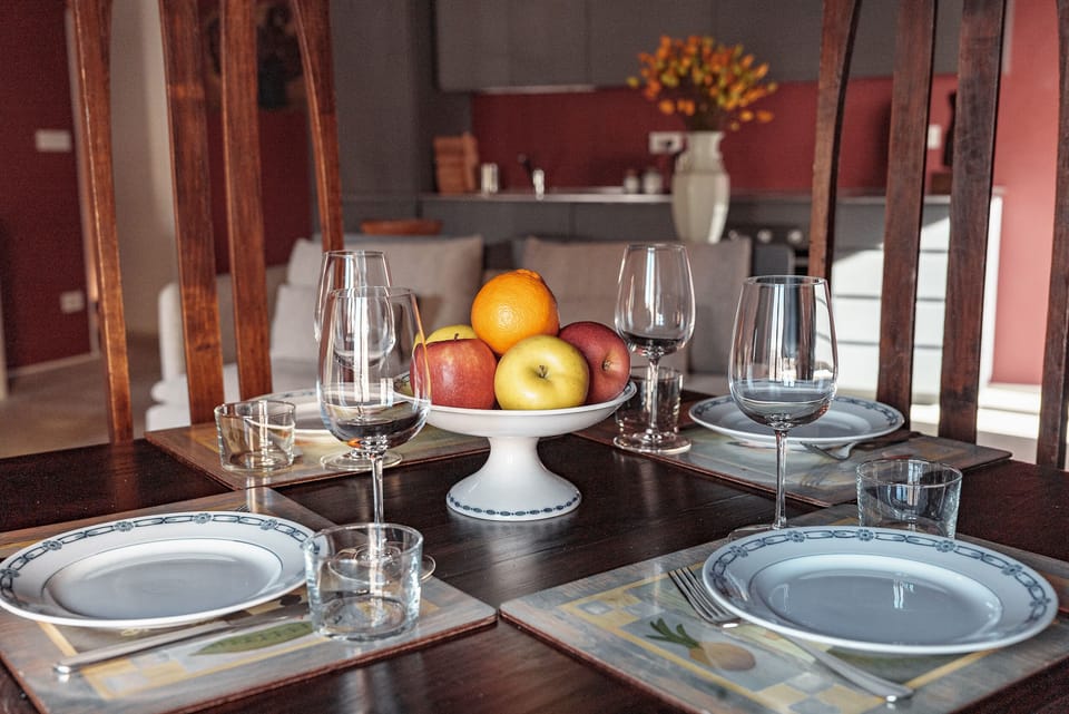 Detail of the dining table