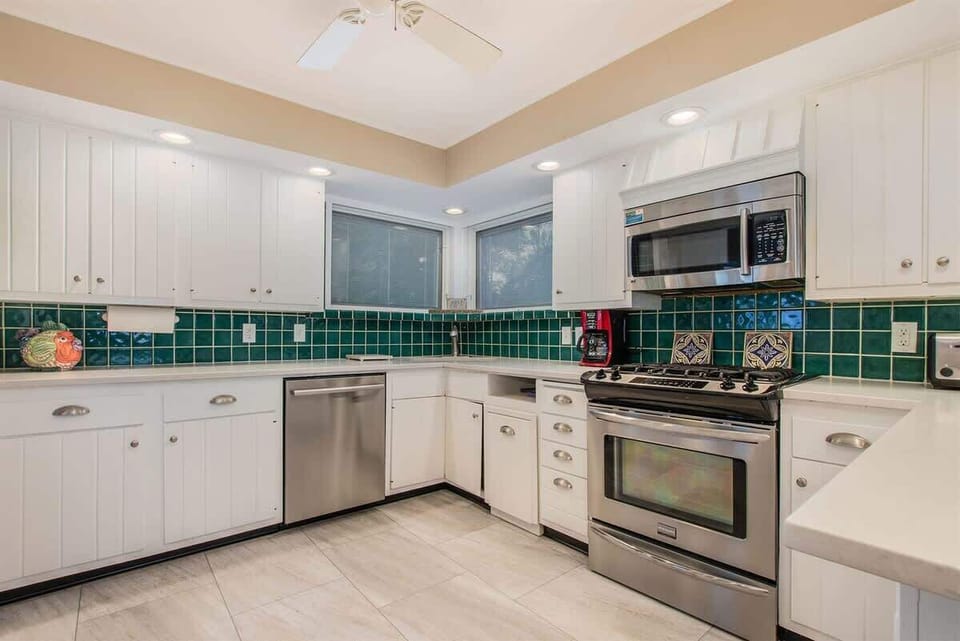 Kitchen with Dishwasher