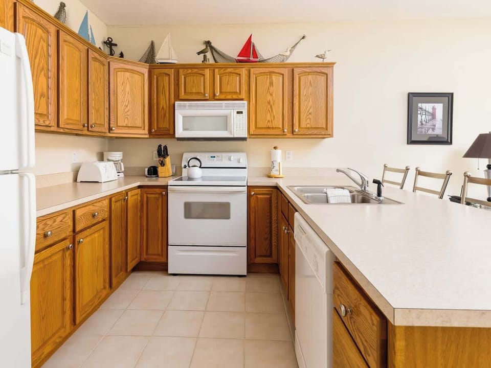 Fully equipped kitchen