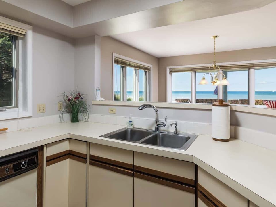 Open Kitchen