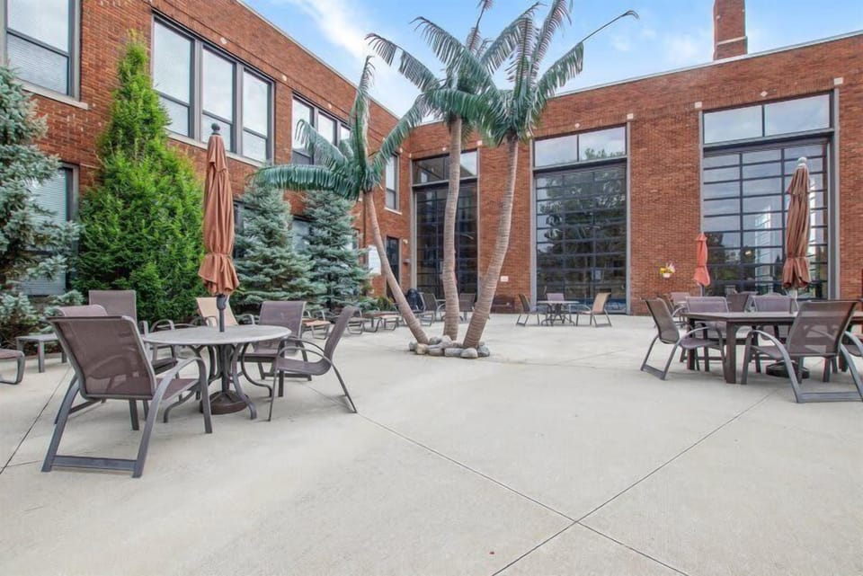 Savor Every Bite with a Side of Summer Breeze at Central Loft`s Outdoor Dining Lounge