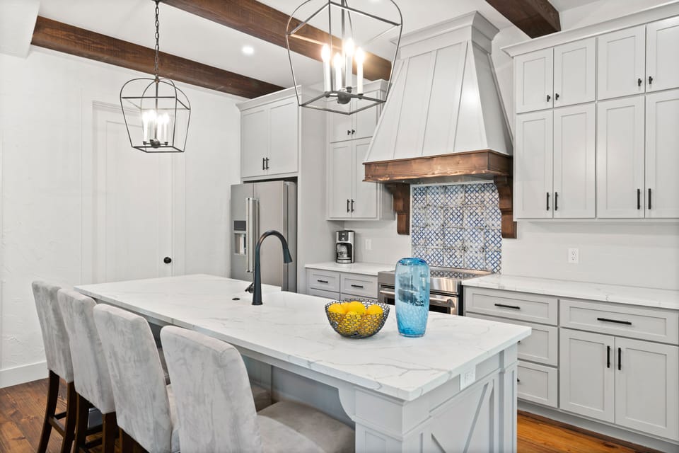 Spacious Kitchen open to the main family and dining rooms