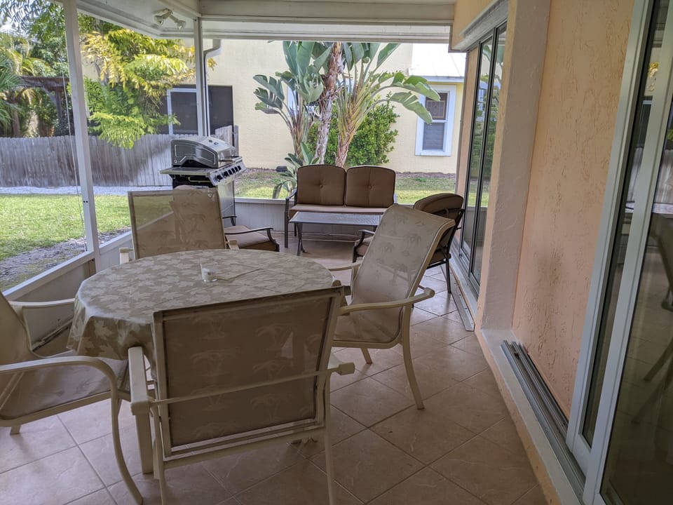 Lanai with gas grill