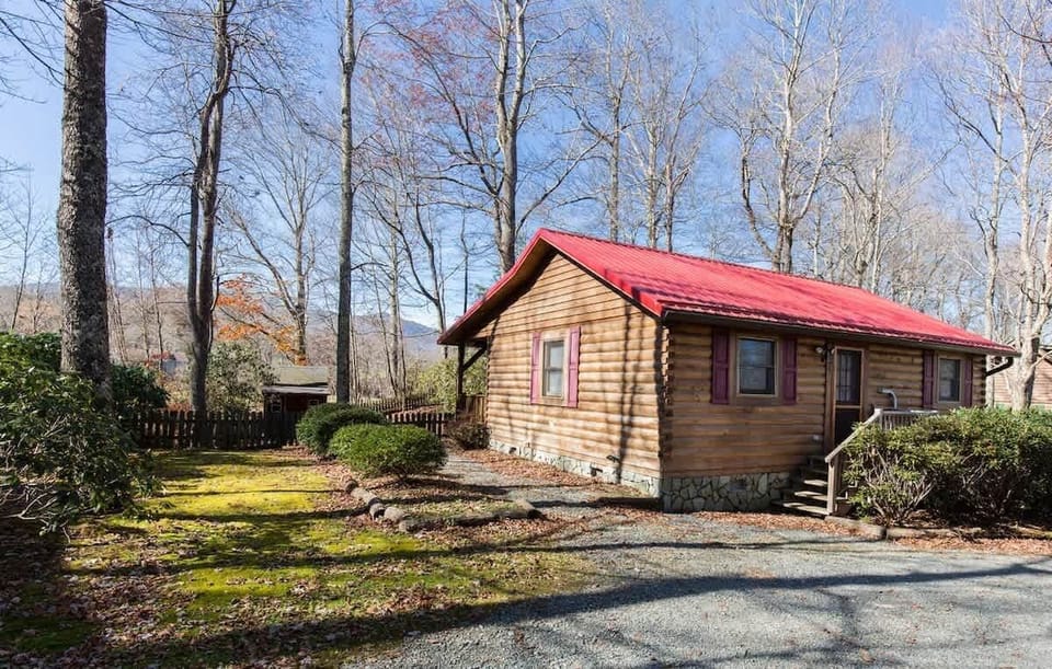 Mountain Muse is tucked away just minutes from Blowing Rock