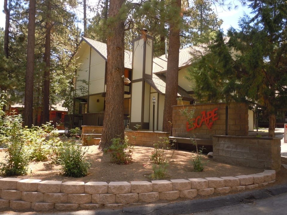 Escape complex entrance on Switzerland Drive