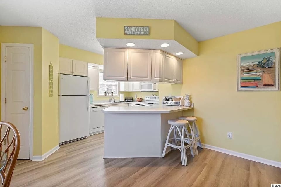 Breakfast Bar| Additional Seating