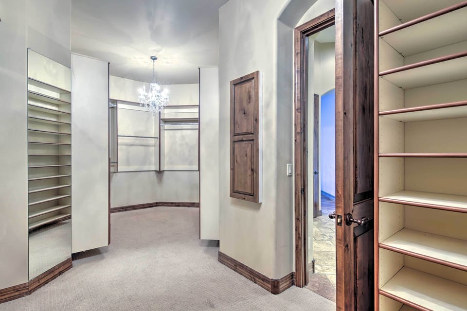 Walk-In Closet