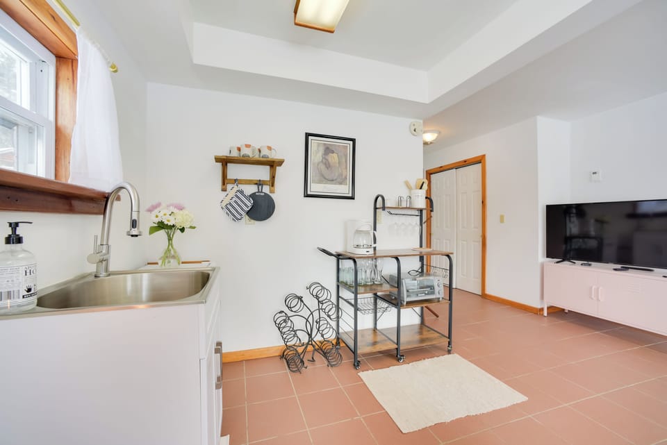 Studio | Kitchenette | Toaster Oven | Drip Coffee Maker