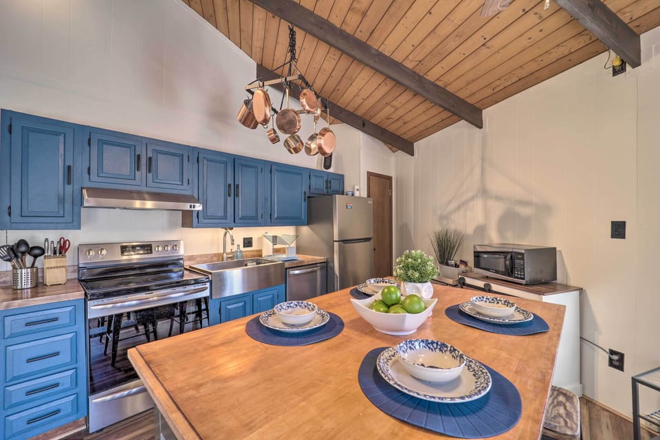 Kitchen | Fully Equipped