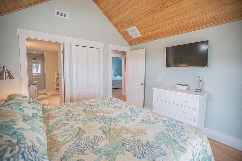 King Master Bedroom