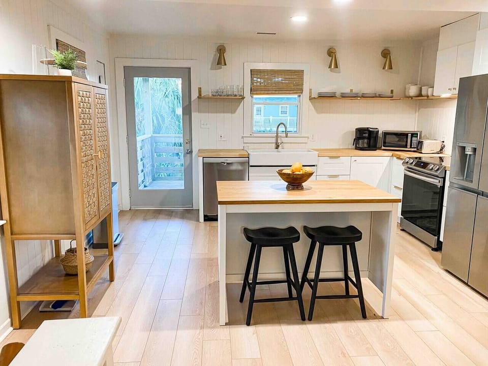 New appliances and kitchen 